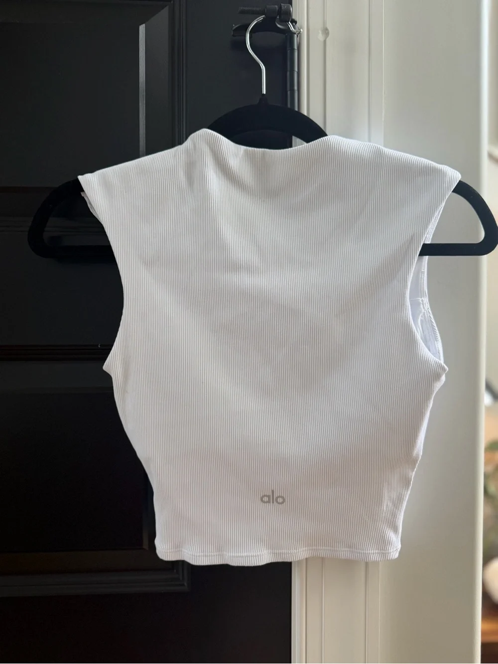 ALO crop top
